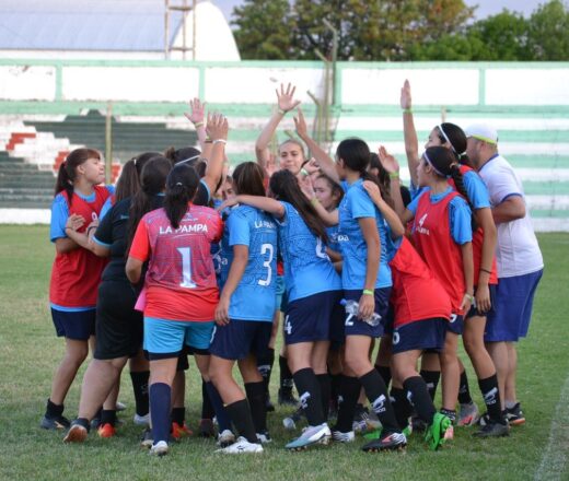 Selección pampeana de fútbol femenino campeona en EPADE 2023