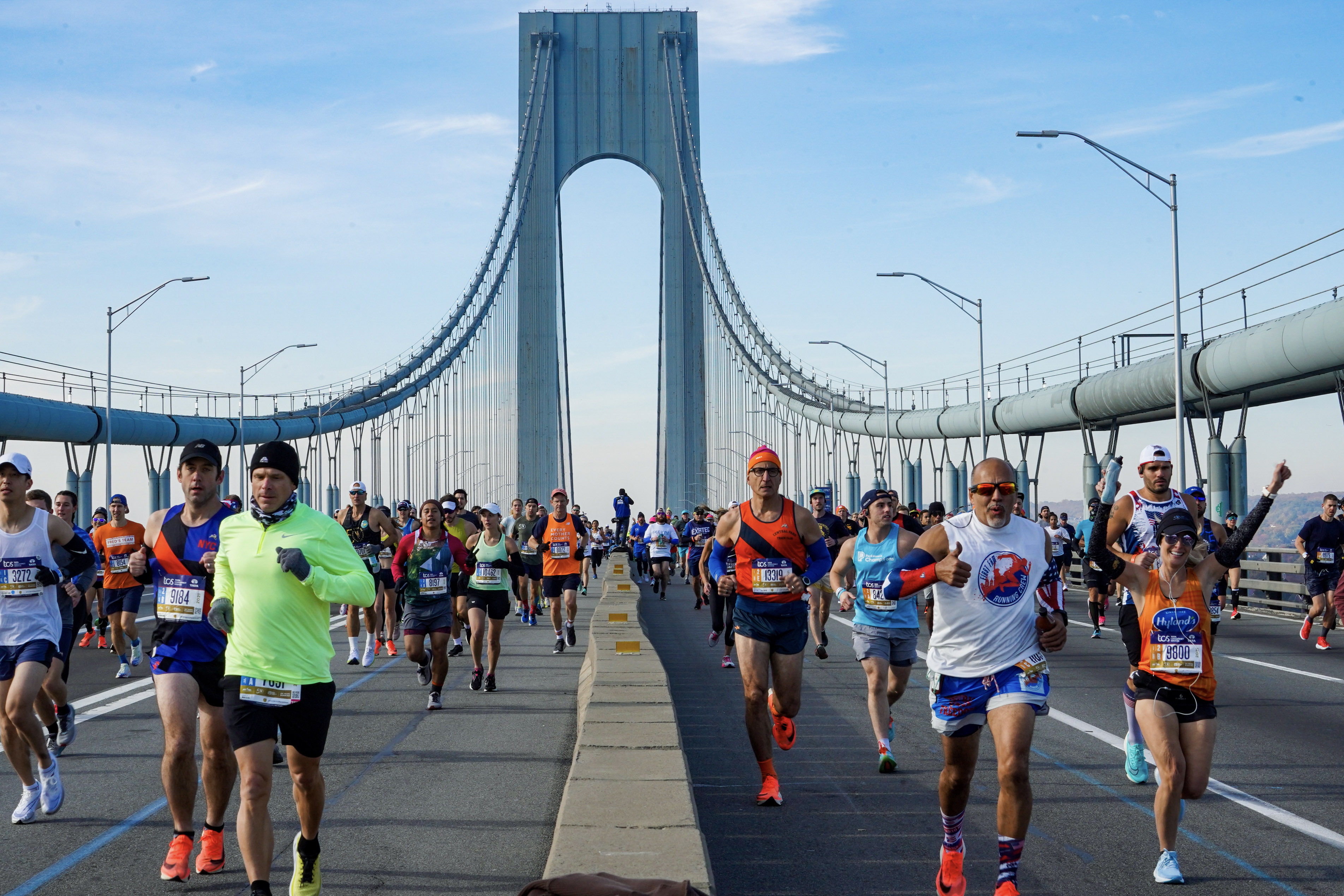 Corredores en una maratón urbana